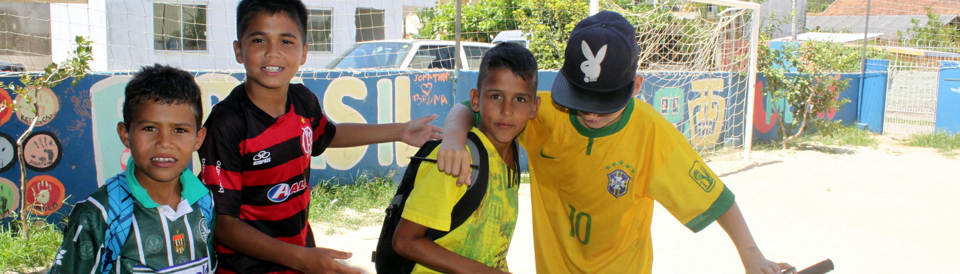 Teach Disadvantaged Children on an Unusual Programme in Florianopolis in Brazil